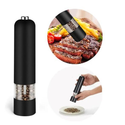 Мельница электрическая для специй, соли и перца Salt and Pepper MIlls автоматическая, измельчитель с подсветкой 50 мл чёрная