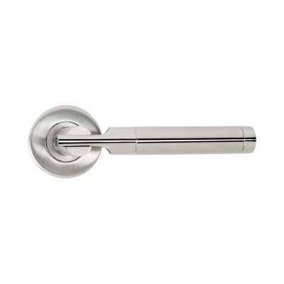 Дверна ручка PORTO з нержавіючої сталі на розетці SSR01 (22 22) SIBA SS04 0 22 22